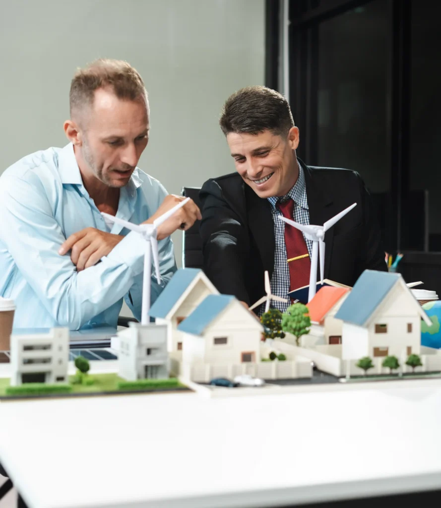 Consultores de negocios discutiendo medidas ecológicas de energia